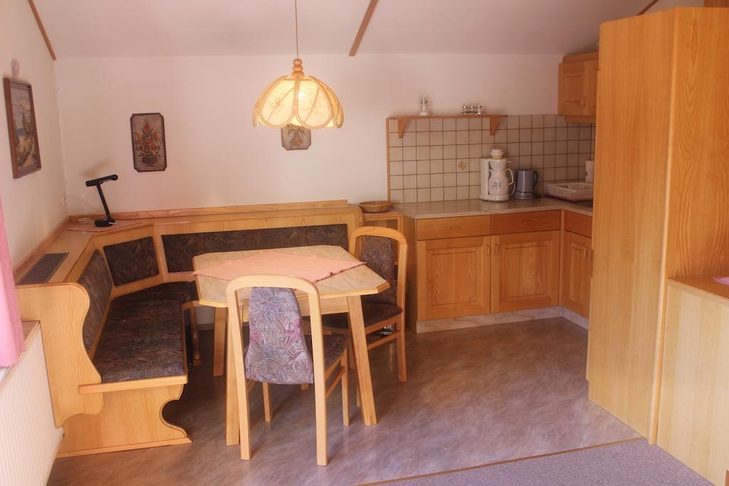 Haus Bergblick Apartment Bad Kleinkirchheim Ruang foto
